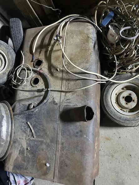 سلام عليكم تانكي مابي اي خياس بس زنجار ولا مزروف 175 او200. لتر نضيف ب135
مكاني مدينت الصدر 
***********
