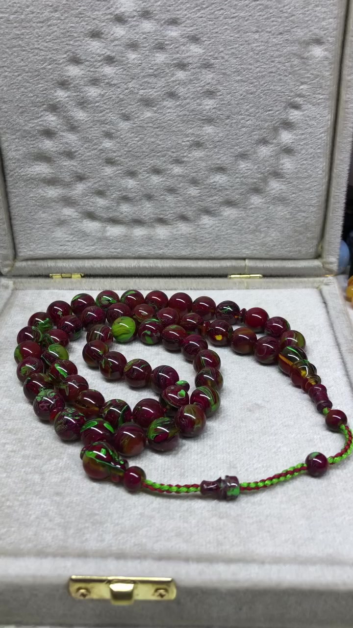 السلام عليكم
مسباح فاتوران ملتي كلر خامه اصليه ذمه جراخة اسطه صالح  vip تمليكه ملكيه قطعه جمال ودلال 
الوزن ٦٢ غم القياس ١٢ العدد ٥١ خرزه 
السعر ٦٠ الف يتوفر خدمة توصيل كافة المحافظات


**إذا كنت صاحب هذا الإعلان وتريد حذفه لأي سبب، رجاءا أرسل رسالة إلى الدعم الفني**