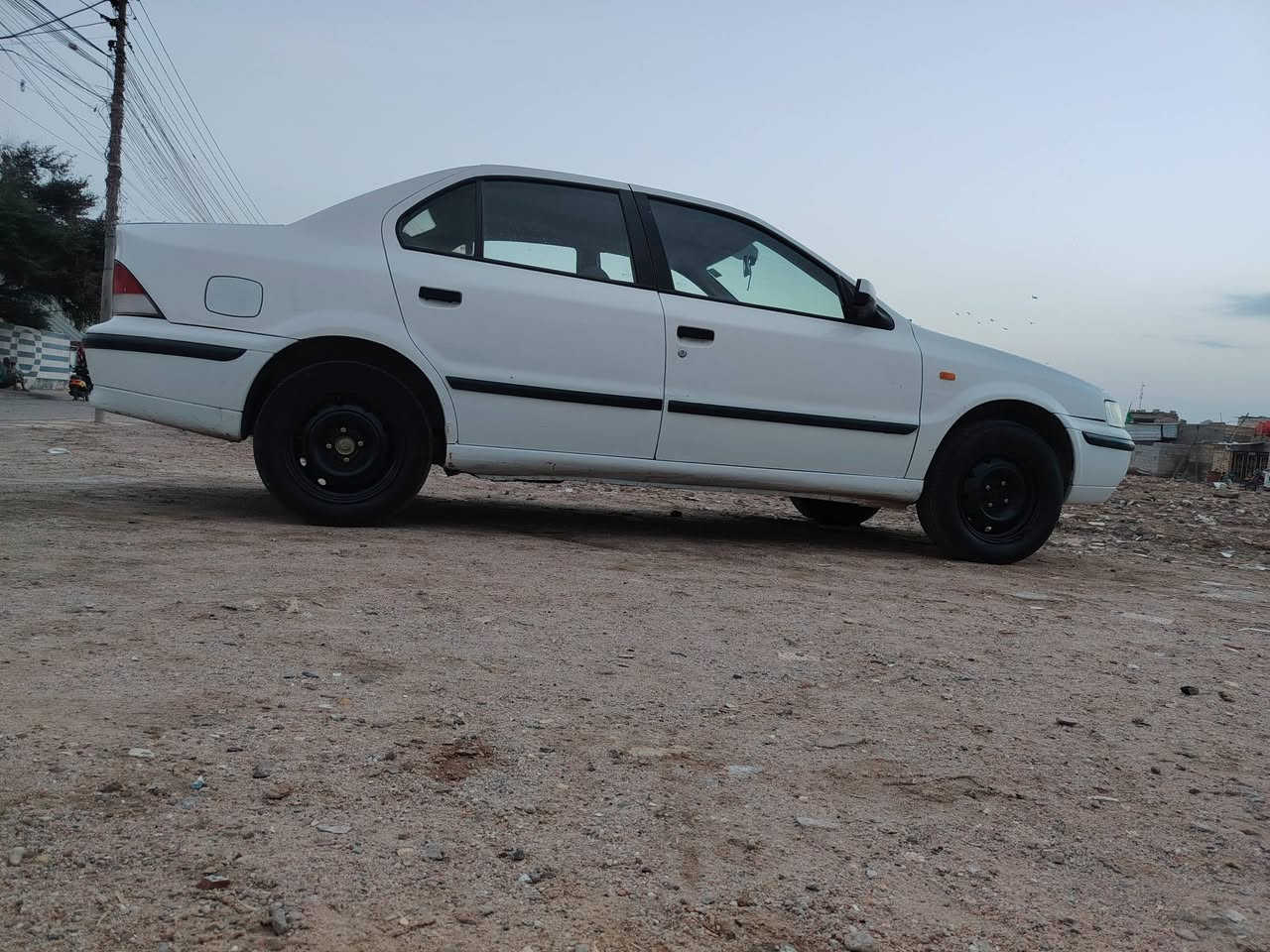 سلام عليكم سمند موديل 11رقم ميسان سياره مكفولة كير مكينه سنويه جديده السعر 44 اتصال ***********
