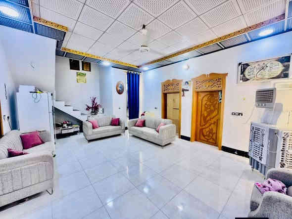 📍 النجف / مجمع بيتي
🏠 200م طابق واحد – طابو صرف

• غرفتين
• صالة
• مطبخ
• استقبال
• حمامين
• مكشوفة 2

💰 130 مليون
⚠️ مراوس فقط للبراكية نصر
***********
