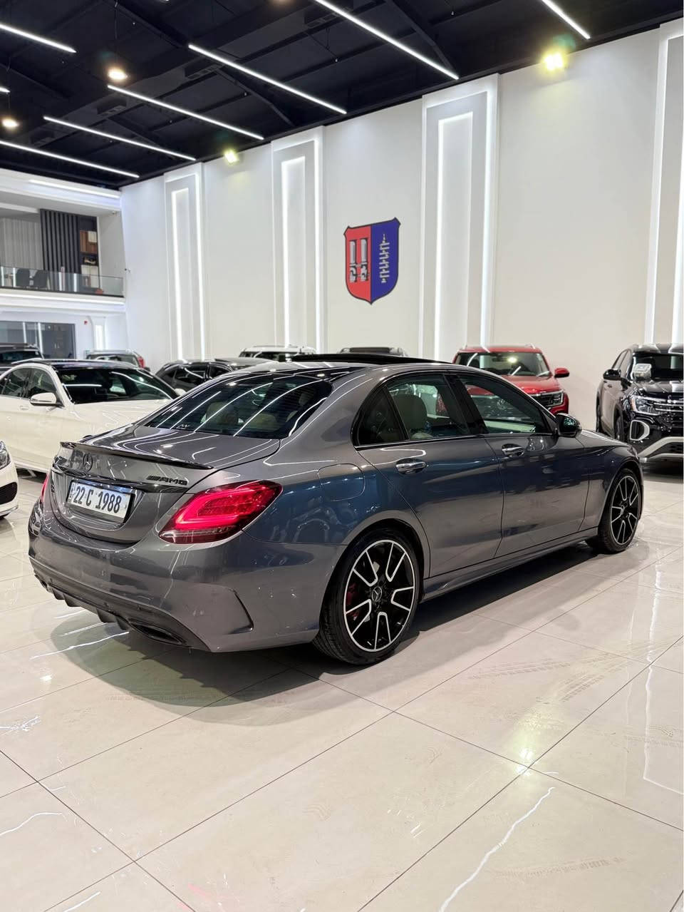 2021 MERCEDES-BENZ C-CLASS, 300 4MATIC AMG 

موديل :2021
داخل ابيض بلادي 
ماشي : 
فول ١/١ رادار جانبي خلفي شاشه كاميرا ٣٦٠
سقف بانوراما كشنات خزن ميموري سياحي هم كهرباي  داخل ليد سماعات BURMASTER اصلي شاسه جبير كيج اليكتروني دبل ماوس فول داتاشو موصفات ماكو اكثر AMG  بيلادي حادث فقط دعاميه امايه بدون اي دواخل .
سياره جديده صدر گير محرك تبريد محرك سياره بيهه بنيد و قبق صندوق كلير فقط و بدون دواخل بدون ايرباگ سليم ١٠٠/١٠٠
رقم شاصي: W1KWF8EB4MR605356
سياره رقم جديد هه زه جديد سنويه جديد
سياره بسمي تريد وكاله تحويل نفسي يوم
مكان سياره اربيل .
سعر:265$🔥🔥.
رقم هاتف ☎️ *********** whats app أربيل, العراق
