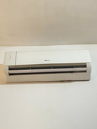 مرحبا عندي سبلت طن ونص جديد جديد قبل 6 اشهر من شتريته و عندي بلازمه حج...