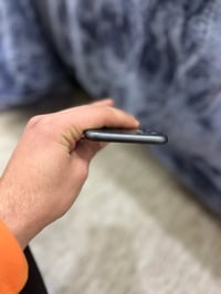 آيفون ١١ • ٦٤ • شاشة مبدلة