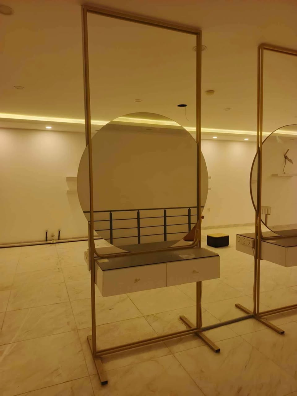 اغراض صالون غير مستخدمه ثلاث كراسي لغسل الشعر وباقي الغراض سعر 825 بيها مجال بسيط اربيل باداوة


**إذا كنت صاحب هذا الإعلان وتريد حذفه لأي سبب، رجاءا أرسل رسالة إلى الدعم الفني**