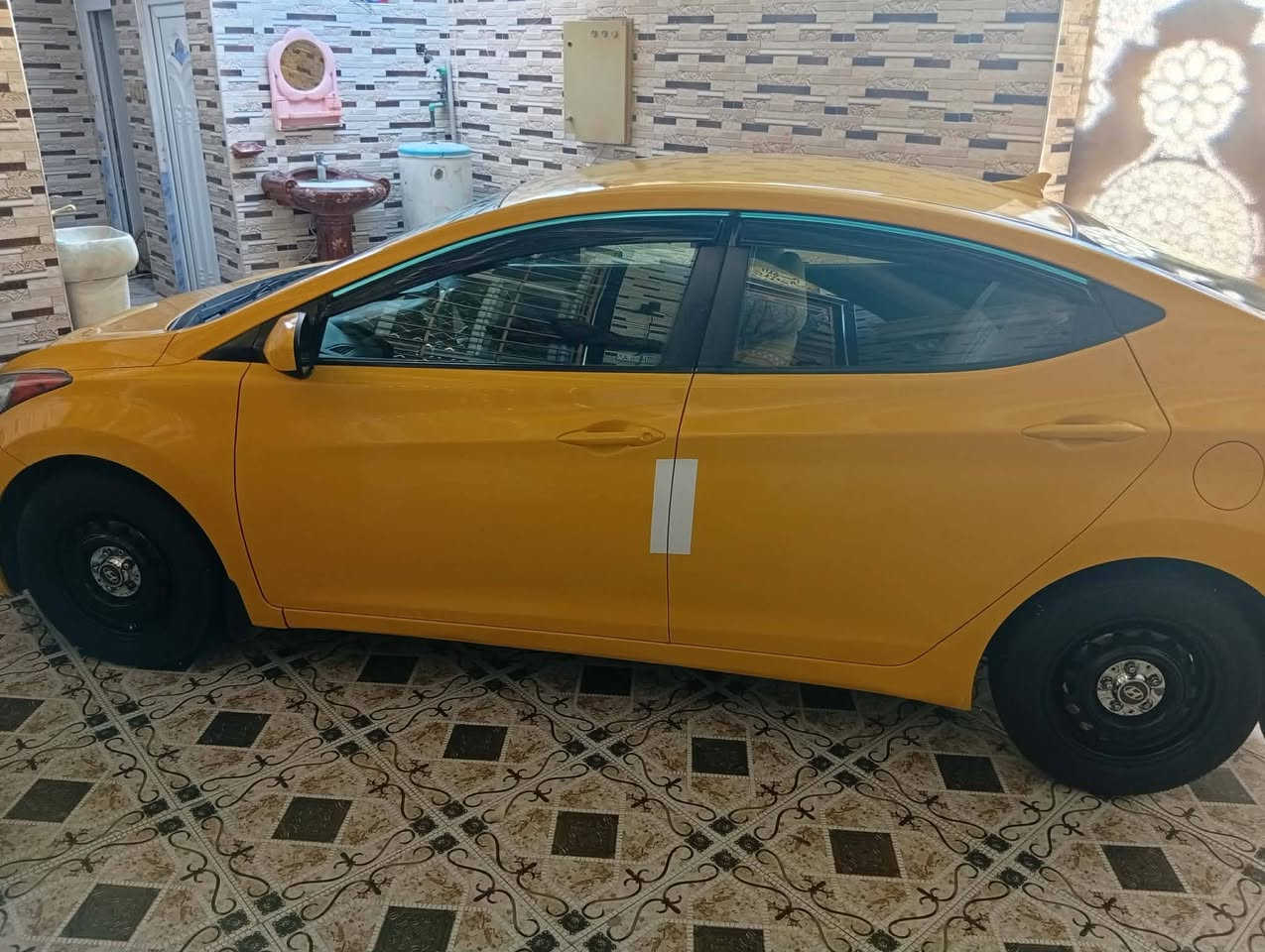 السلام عليكم النتراا موديل 2013 أمريكي حادثها جاملغ خلفي بدون داخل رقم بغداد دولي بسمي سنويه وهزه جديده شرط التحويل جاهزه من كلشي مكينه كير حداديه تبريد ثلج تخم تاير كهربائيات كلها شغاله السياره احلى من الصور مكاني بابل السعر 84 وبيها مجال لشراي اخوان اني مكلف بلنشر وهذا رقم صاحبها الشراي يتصل وتدلل ***********
