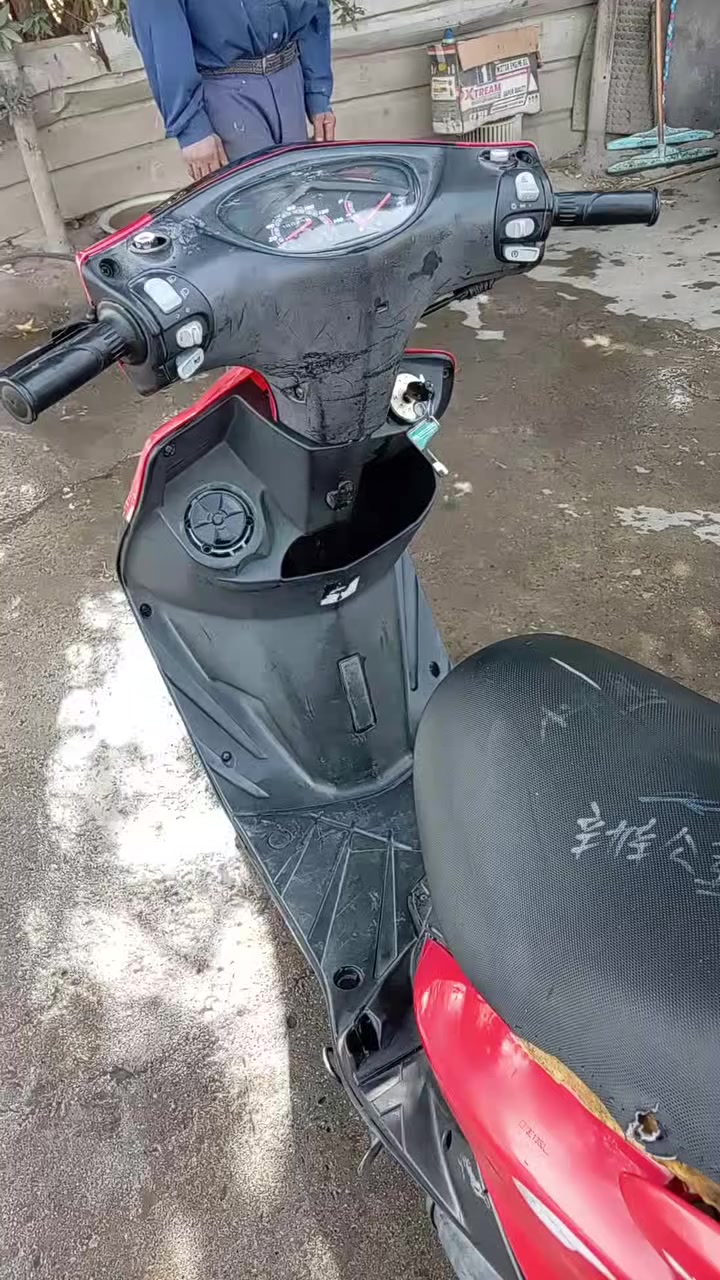 السلام عليكم دراجه ماكس ثعلب دراجه حلوه وناعمه السعر 550المكان بغداد حي العامل مكلف 
بل نشر رقم صاحب الدراجه
 ***********
