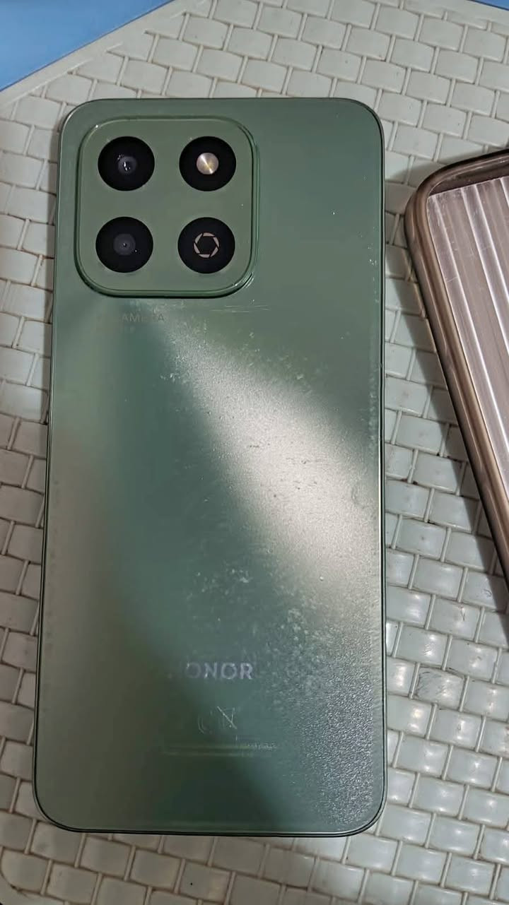 هونر X6b
الجهاز مستعمل سبوع
 
ذاكره 256

الرام-6+6

الجهاز نضيف 

السعر 150 او مراوس ويا ايفون


**إذا كنت صاحب هذا الإعلان وتريد حذفه لأي سبب، رجاءا أرسل رسالة إلى الدعم الفني**