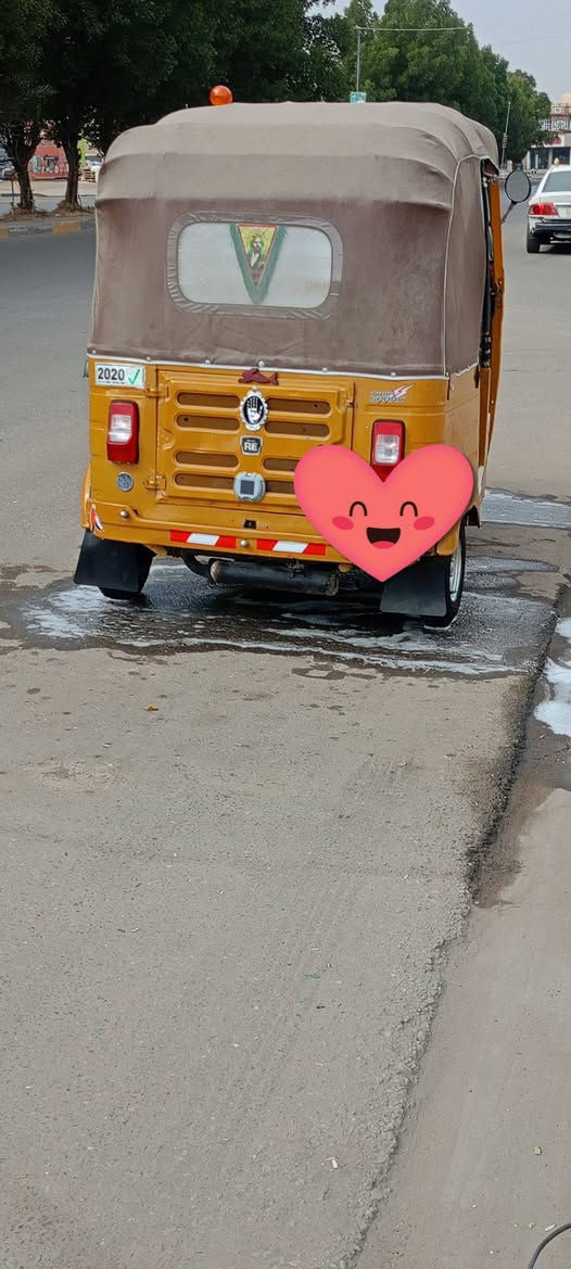 السلام عليكم عندي تكتك موديل 20 رقم سنويه باسمي سعر 6 مليون فقل شراي هذا رقمي ***********
