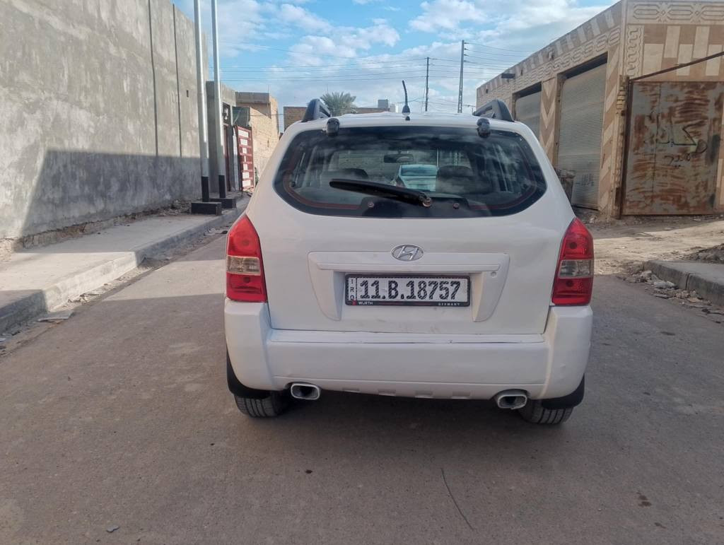 توسان موديل 2009 مكينه وكير تبريد جهز رقم بغداد تحويل مباشر موجوده ذي قار غراف سعر 82   جافي وصبغ عام *********** مكينه 2000 جهز ناصرية, ذي قار
