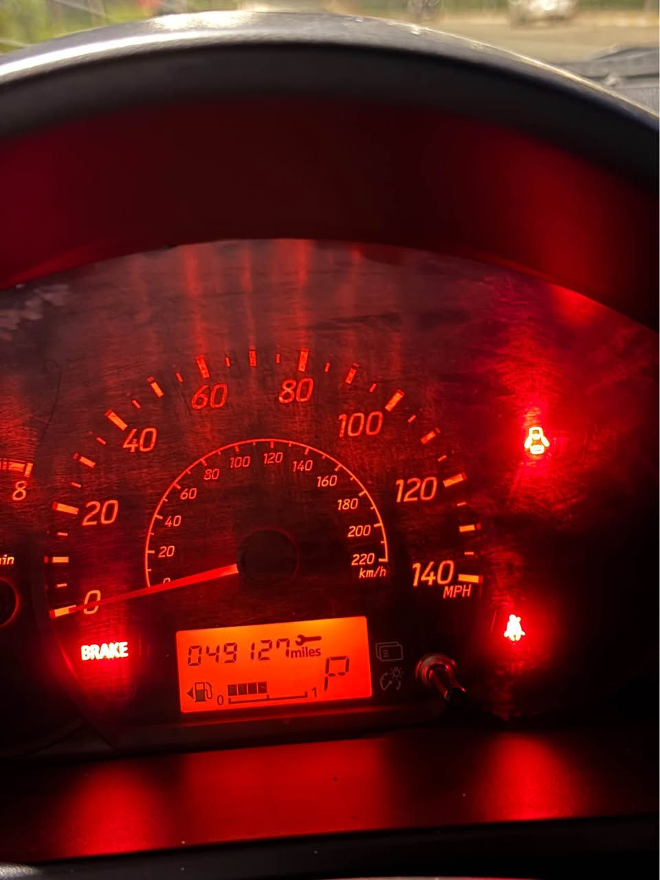 مستەربوشی میراج ٢٠١٨
تعديل سرعة 
٤ جام كهرباي
شاشه كةورة بيلادي 
سوكان فوليوم 
٢ بارجەی هەیە بۆنیت وجاملخ
لیدانی پیشی هەیە بس خەفیفە ئیربانگ سیسیتەمە 
پشتی کەبسە 
٤٩ هەزار مایل رۆشتوە 
گیر و مەکینەو تبریت و کهربای بە شەرت 
سەنەوی ٢٠٢٩ 
ر. *********** Singapore
