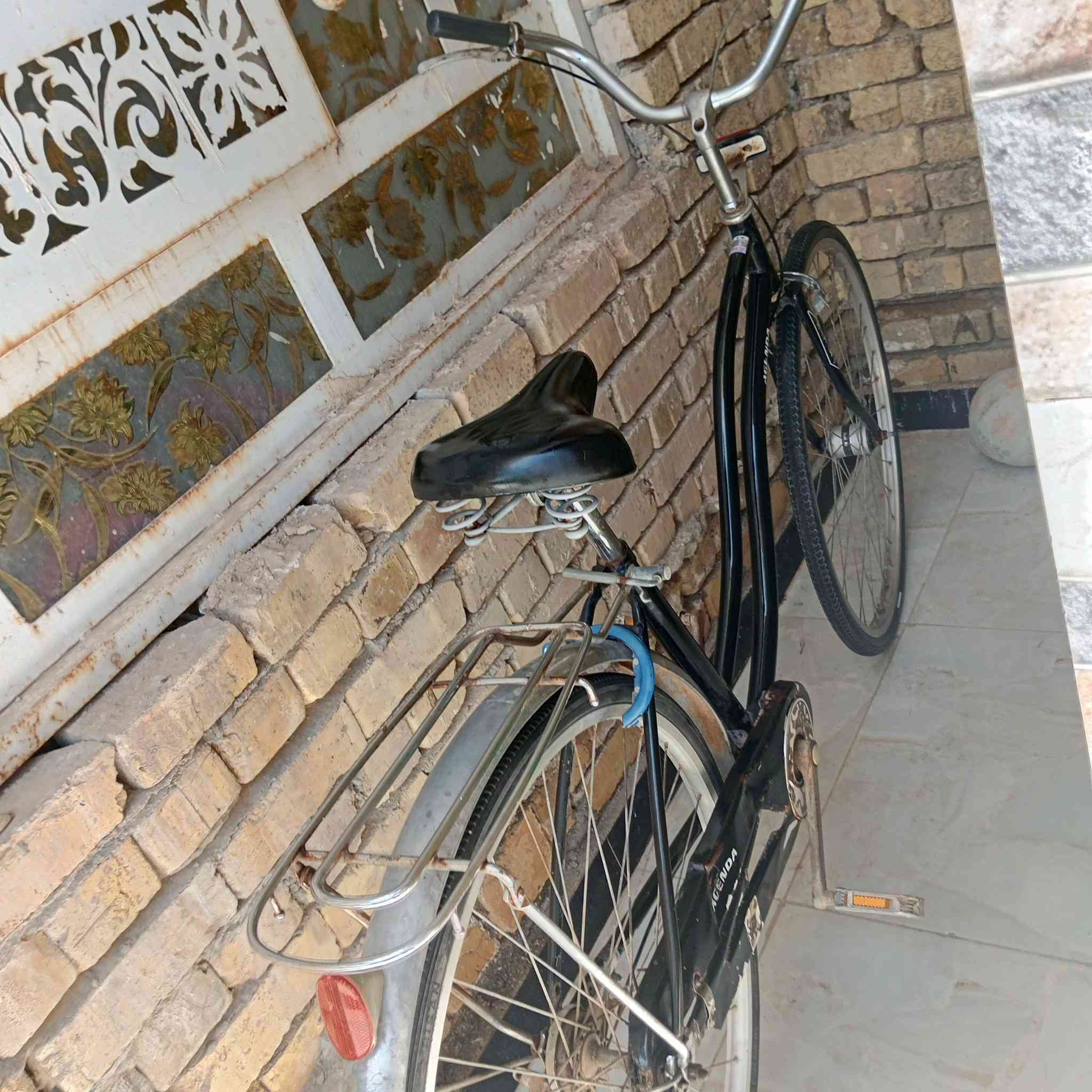 السلام عليكم
باسكل ياباني للبيع 
الحجم 27
نضيف وغراضة كاملة 
السعر 80 وبي مجال 
المكان الفهود شراي تعال خاص


**إذا كنت صاحب هذا الإعلان وتريد حذفه لأي سبب، رجاءا أرسل رسالة إلى الدعم الفني**