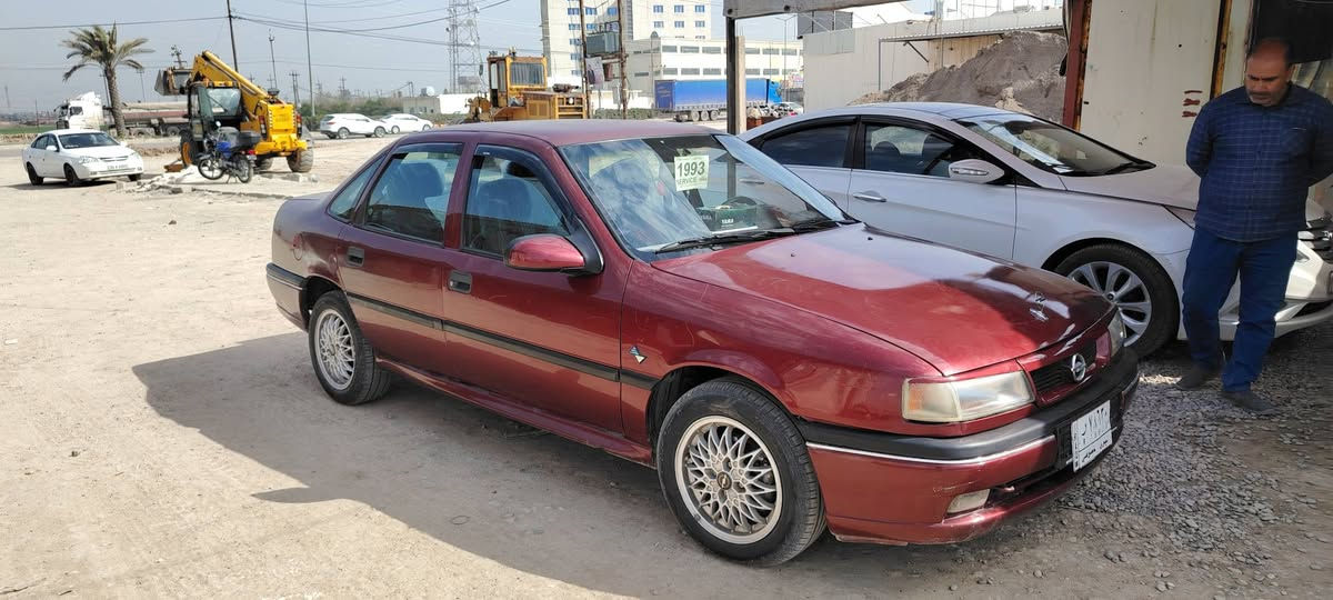 سياره للبيع أوبل فكترا موديل 1993 محرك كير شرط نضيفه  تخم تايه نضيف تحول و وكاله مكان برطله.#السعر45
اتصال ع رقم. ***********
***********
