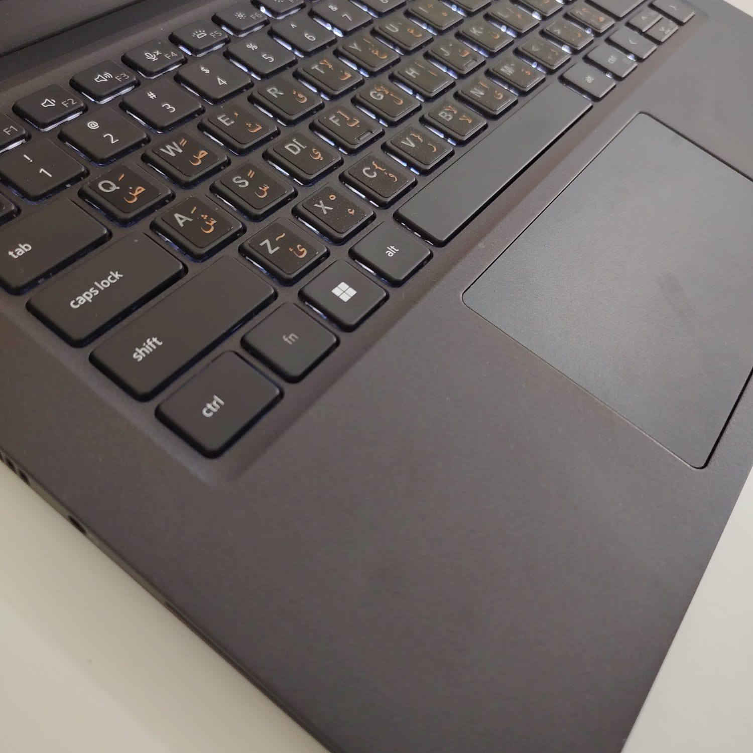 💻 Dell Latitude 7420

🔹 المعالج: Intel Core i5 
الجيل الحادي عشر فئة G7

🔹 الرام: 16GB DDR4

🔹 التخزين: 256GB SSD

🔹 كارت الشاشة: Intel Iris Xe Graphics مدمج 8GB

🔹 الشاشة: 14.1" FHD

🔹 الشحن: يدعم الشحن السريع عبر منفذ  Type-C

تثبيت ويندوز 11 برو مع البرامج الاساسية

نضافة عالية جداً جداً

السعر 375.000 ألف


**إذا كنت صاحب هذا الإعلان وتريد حذفه لأي سبب، رجاءا أرسل رسالة إلى الدعم الفني**