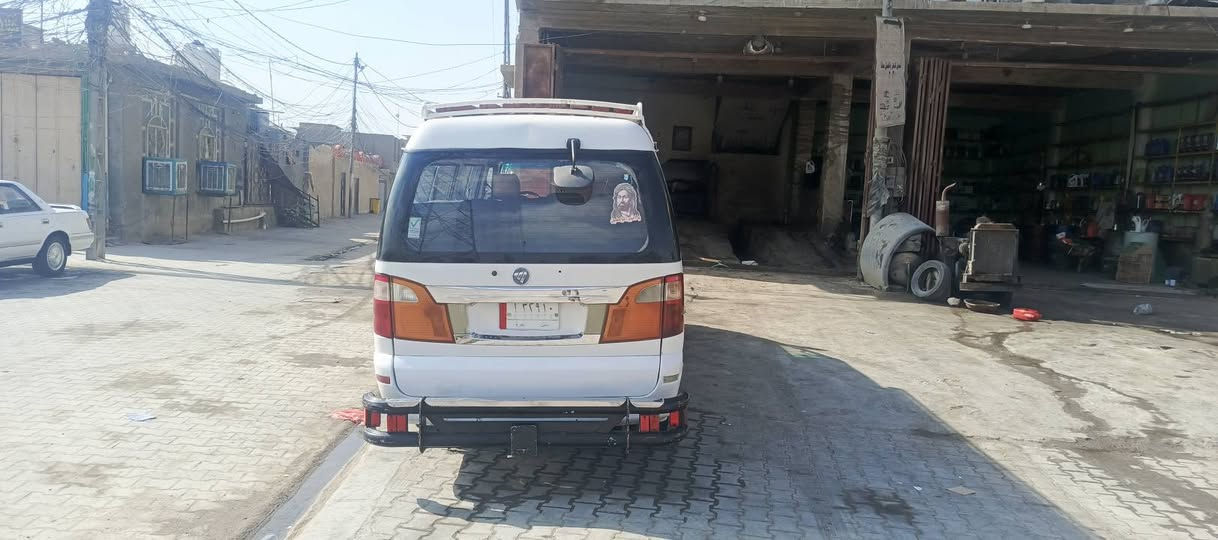 السلام عليكم فتون للبيع موديل 2014 حره رقم بابل سنويه لل 28 مصفره هيه ومرور وضريبه مكينه 3yياباني وكير واكسن مكفولا تخم تاير جديد  السعر 78وبيه مجال حك الجيه ملاحظه السياره (بيه بارد قليل) مكاني النجف  للاستفسار ***********
