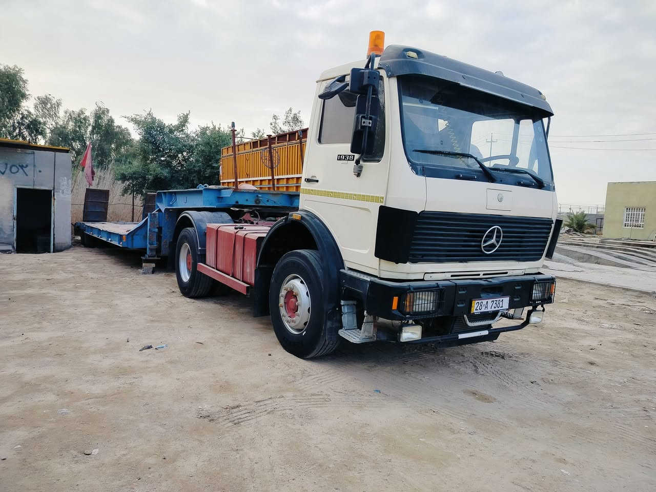 سلام عليكم سياره للبيع راس مكينه 10محسن كير160باج بطن  بلادي اكسن جيف تخم تاير رقم نكليزي نجف مكان السياره خان النص حيدريه عمود 543.  ***********....***********
