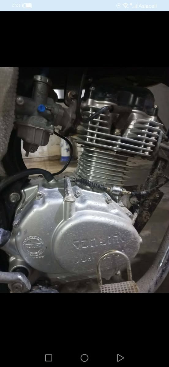 السلام عليكم دراجه تايكر موديل ٢٣ دراجه خير من الله لا تنقيص ولا تبخر  ماناقصهه برقي أوراق  كامله السعر ٥٥٠وبيهه مجال شي قليل المكان ديالى كنعانأوراق ***********
