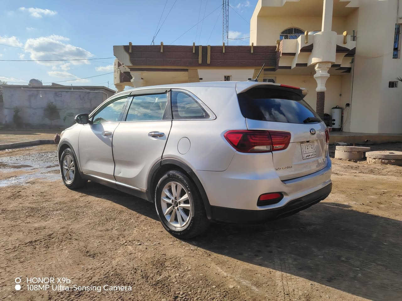 سورنتو وارد أمريكي
الموديل:2020
الحاله:اربع قطع بدون دواخل
اللوحات:صلاح الدين 
حجم المحرك 6V/3:5
المواصفات: 
شاشه 
تحكمات
3 قطع تبريد 
7 راكب 
لايتات زينون
لد امامي 
باقي مواصفات معروفه 
مكان السياره : صلاح الدين قضاء الشرقاط 
السعر 185 وبيها مجال للبيع او المراوس حسب القناعه 
الاستفسار على الرقم التالي 
***********
***********
