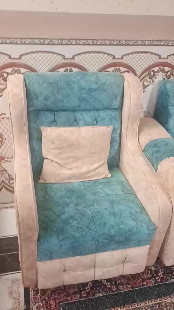 التخم لاخضر تسكام 10 نفرات سعره400 وتبيه مجال كل ضرر مابي. مكانه حي الزهرائ  والتخم السمائي  تسكام10 نفرات سعره475 وابي مجال مكانه حي الندا مكانهم الغرض نحف


**إذا كنت صاحب هذا الإعلان وتريد حذفه لأي سبب، رجاءا أرسل رسالة إلى الدعم الفني**