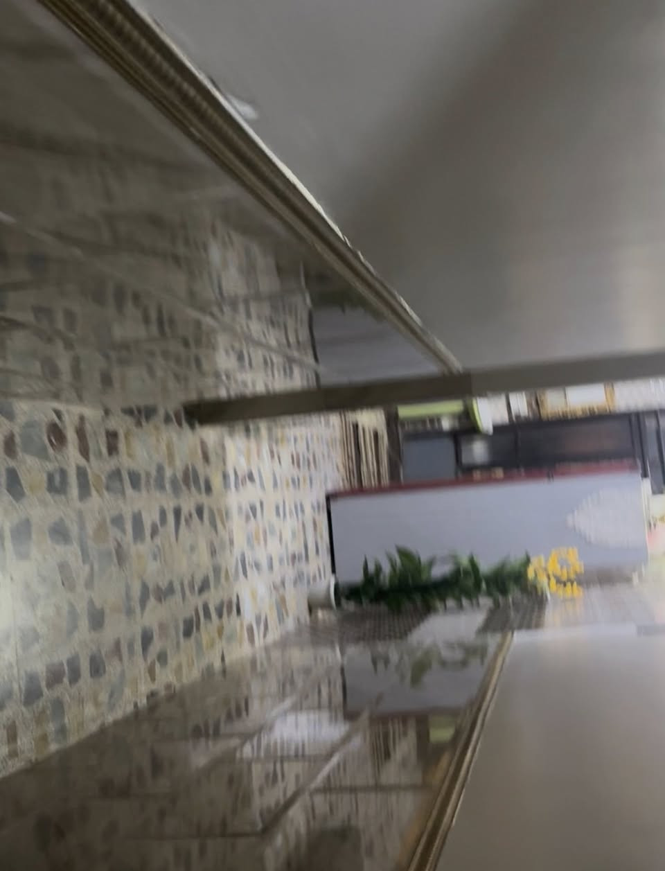 السلام عليكم بيت للبيع حي السفير قرب ابو علي المضمد فرع الاسكله مالت راشد الي قبل شارع 20المساحه 125طابق واحد بناء 2024كامل غرفه وحولي وصاله ومطبخ وملحقات داخل وخارج البيت جديد ومناقصه اي شي


**إذا كنت صاحب هذا الإعلان وتريد حذفه لأي سبب، رجاءا أرسل رسالة إلى الدعم الفني**