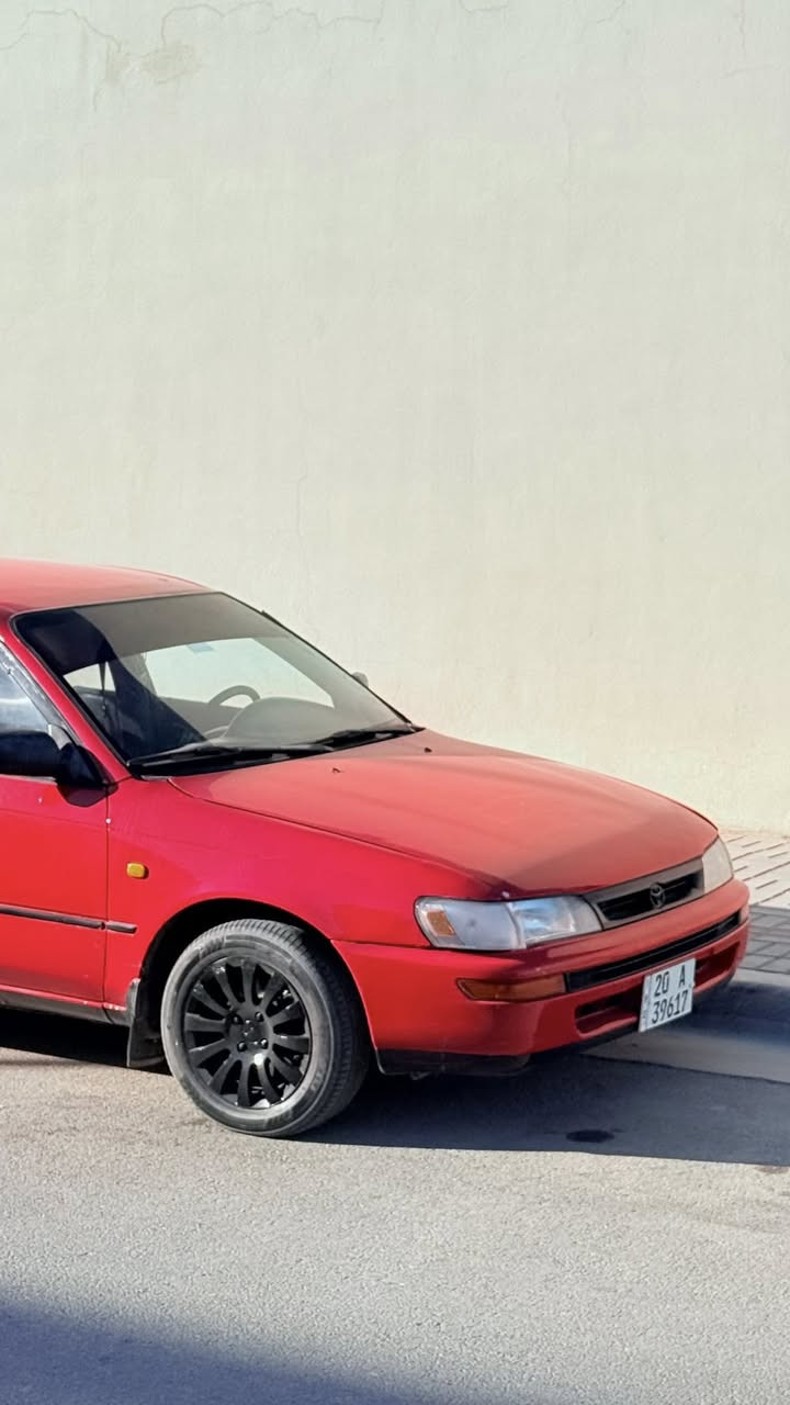 السلام عليكم للبيع 
كورلا 1993 هاج باك مو ستيشن ✅

يسرى بلاد

كير عادي 
خليجيه 
تبريد ثلج ❄️
بدون حادث وضربه فقط صبغ عام جماليه
رقم ديالى بأسمي سنويه جديده 
هزه جديده 
تحويل ثاني يوم 
تخم تاير جديد 
عليها سماعات دمام 
ومصروف عليها بشكل  
نقصها فقط حداديه خلفيه 
كلها جاهزه على اخر حبايه 
ترايك بيها وين متريد 
بطاين بوب داخل جديد بدون جكه 
اربع سويجات بيها 
السياره مبولشة وكامله 
مكاني بغداد مجمع البدور 
السعر 55$ورقه
وربي يرزق الجميع والي متعجبه السياره وميعجبه السعر 
يشوف ويعبر وبالعافيه على لتصير من نصيبه 
تحياتي للجميع 
رقمي ***********
