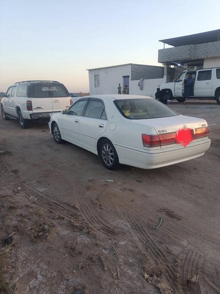 السلام عليكم
جنون ادوات للبيع او مراوس باصولي

السياره كصه جنطه

السعر 40 وبيها مجال

السياره جاهزه

مكينه كير كفاله تبريد شغال

العنوان البصره السيبه

***********
