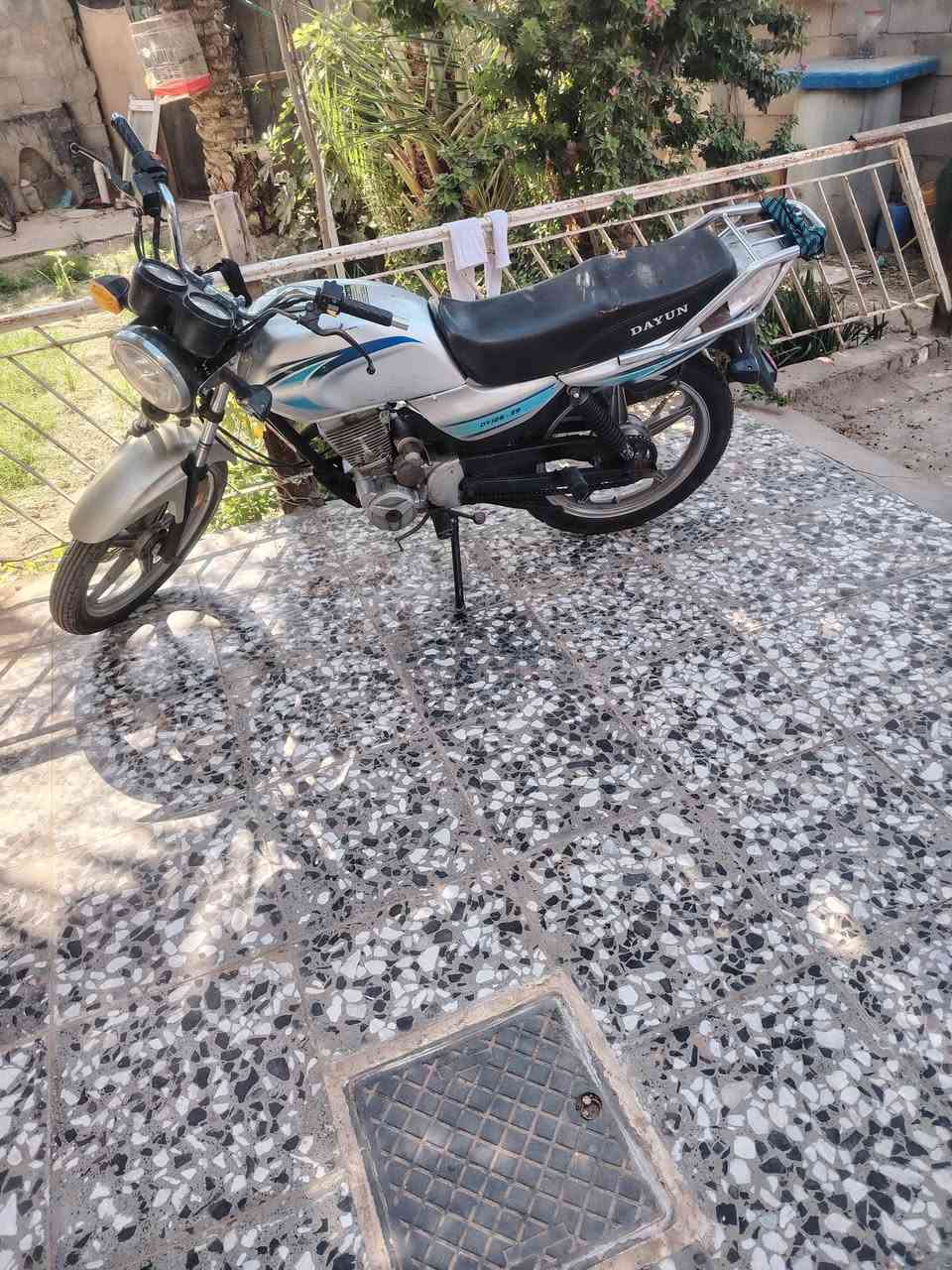من رخصت مدير الكروب دراجة دايون عضم كلك مثل ماوضح دراجة جاهزة كهربائيات نكرة تشتغل اليريدهة بي خير ويدلل مكاني طوريج ***********
