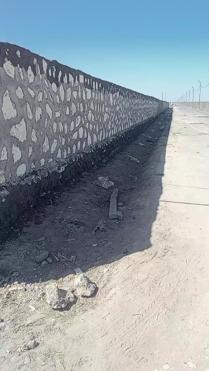 السلام عليكم بناء حجر كرسته وعمل اسيجه بيوت تطبيك ممرات واساسات ان شاء الله ينال عجابكم 
***********واتساب 
***********اتصال
