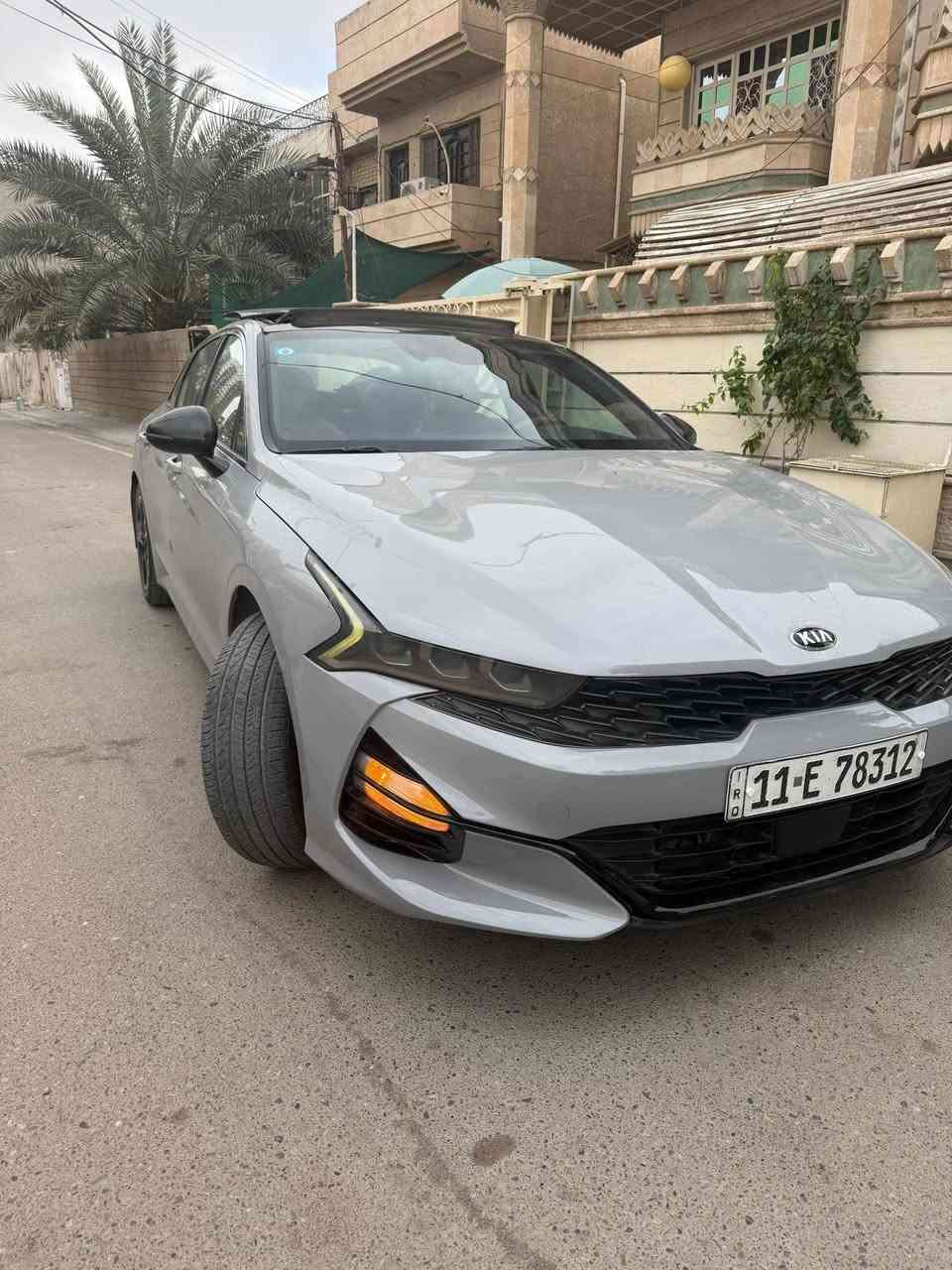 السلام عليكم
🔥 للبيع – كيا K5 GT-Line فول مواصفات – لون سمنتي مميز 🔥
📍 الموقع: بغداد – صليخ
👇
🚗 المواصفات العامة:
موديل: 2021
الفئة: GT-Line (فول مواصفات)
اللون: سمنتي
الممشى: 68 ألف كم
الوارد: أمريكي
المحرك: 1.6 تيربو – اقتصادي وقوي
ملاحظه..محرك مفتوح بشغل درجه اولى
ناقل حركة: أوتوماتيك 8 سرعات
جنوط 18 إنش سبورت
مصابيح LED أمامية وخلفية
🛋 التجهيزات:
شاشة كبيرة + Apple CarPlay / Android Auto
كاميرا خلفية + حساسات
شاحن لاسلكي
مقاعد رياضية
مثبت سرعة ذكي
أنظمة أمان متكاملة (نقطة عمياء + مسار + ABS)
🔎 ملاحظات الحادث بكل مصداقيه

حادثها بنيد (صور الحادث مرفقة مع الصور)
 بنيد تبديل+ تبديل باب السائق 
صبغ وتوحيد لون (باب السائق + الباب الخلفي + الجاملغ الأمامي)
الباب الخلفي كلير فقط
💰 السعر المطلوب: 151$ ورقة
السيارة جاهزة للفحص، والبيع للجادين فقط.
📞 للتواصل اتصال مباشر.

***********
 
اظافات... منظومه غاز في مصفى الدوره انسى شي اسمه بانزين ودوانص
