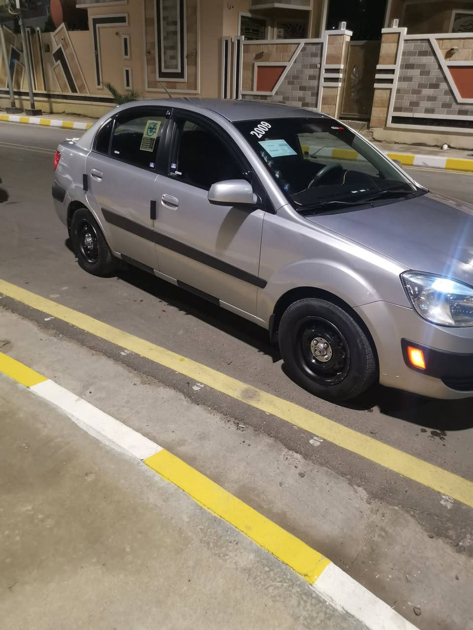 سلام عليكمً
كيا ريو 2009 وارد امريكي باسمي تحويل ثانيوم 

حادث جاملغ خلفي فقط باقي السياره كفاله عامه 

محرك 1600. دوش

كير محرك كفاله 

تبريد بلادي شغال فول 

تخم تاير 

صدر امامي خلفي جديد 

داخل جديد 

شاشه كامره 

لايت زنون 

كهربائيات شغاله فول 

سياره جاهزه من كلشي 

السعر 90 ورقه 

للاستفسار ***********

***********
