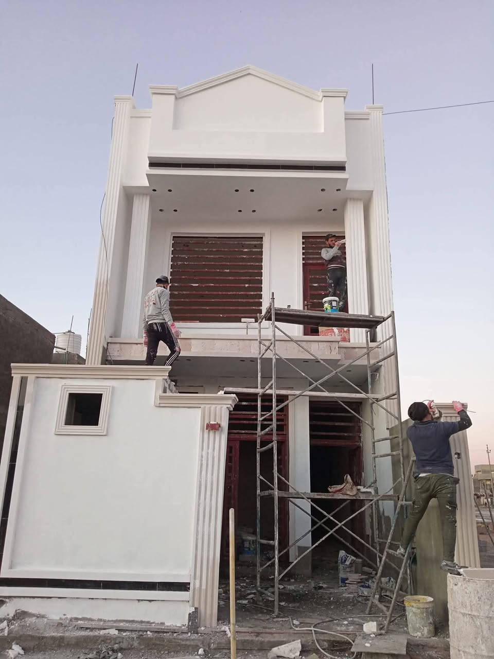 سلام عليكم متوفر كادر لبخ وطلس وفوم وبورسلين كادر واجهات من الانبار شغل درجه اوله اذا حاب تتواصل معانا تفضل واتساب 👈***********
