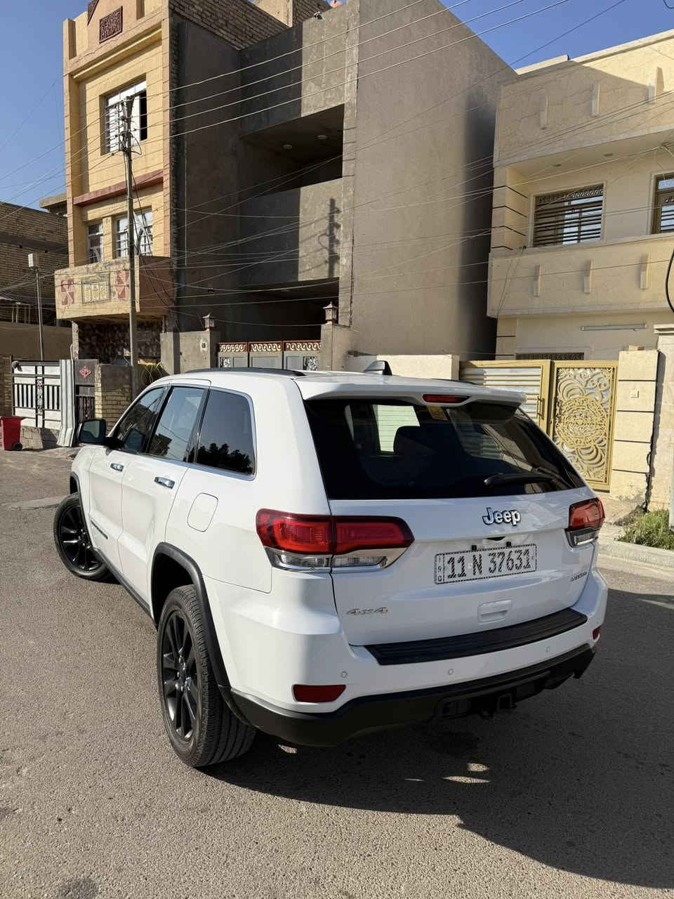 سلام عليكم
🚩 جيب LAREDO 
🚩 موديل 2022 
🚩 اللون ابيض 
🚩 عداد المسافة: 54 mile
6 سلندر V6 حجم المحرك:3.6

السيارة وارد امريكي✨ جاملغ وبنيد بدون دواخل

المواصفات🚨
♦️بصمة
♦️فتحة سقف 
♦️تشغيل عن بعد
♦️هيترات بالمري
♦️ 4مداخل usp
♦️كامرة خلفية
♦️شاشة كبيرة 
♦️حساسات
♦️اوتو ستوب
♦️اوتو ستارت
♦️شاشة العداد ديجتال
♦️تحكم التبريد المنفصل
♦️تحكمات الستيرن 4 جهات
♦️عدسات LED 
♦️بكلايت LED
♦️ويل كروب اسود حجم 20 
♦️مقاعد جلد+كنتارة
♦️كرسي السائق كهرباء

مكاني بغداد حي الاعلام 

للاستفسار ***********
