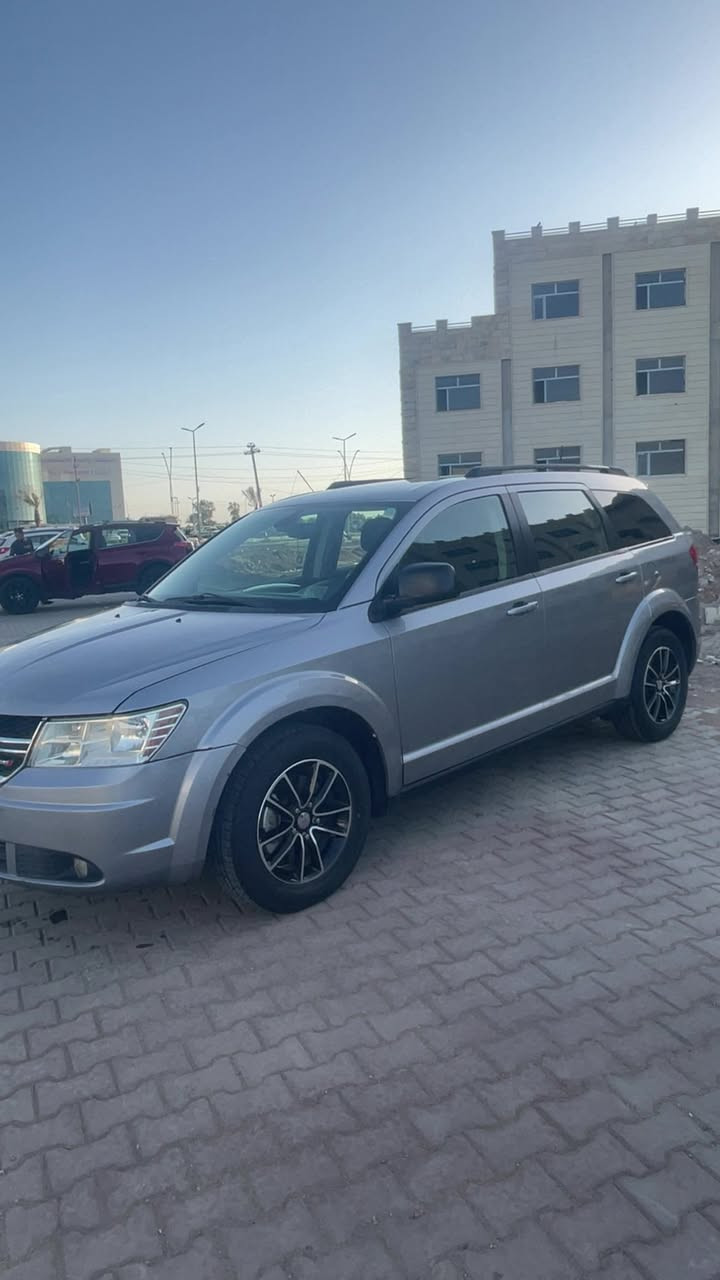 سلام عليكم شباب دوج جورني للبيع او مراوس حسب القناعه موديل 19 ماشيه 92 ميل 4 سلندر 7 راكب قطعه وحده تبريد حادثه فقط البنيد مصبوغ بدون دواخل وصور الحادث والسونار مرفقه مع المنشور مكانه واسط ورقم واسط للاستفسار أكثر 

***********
