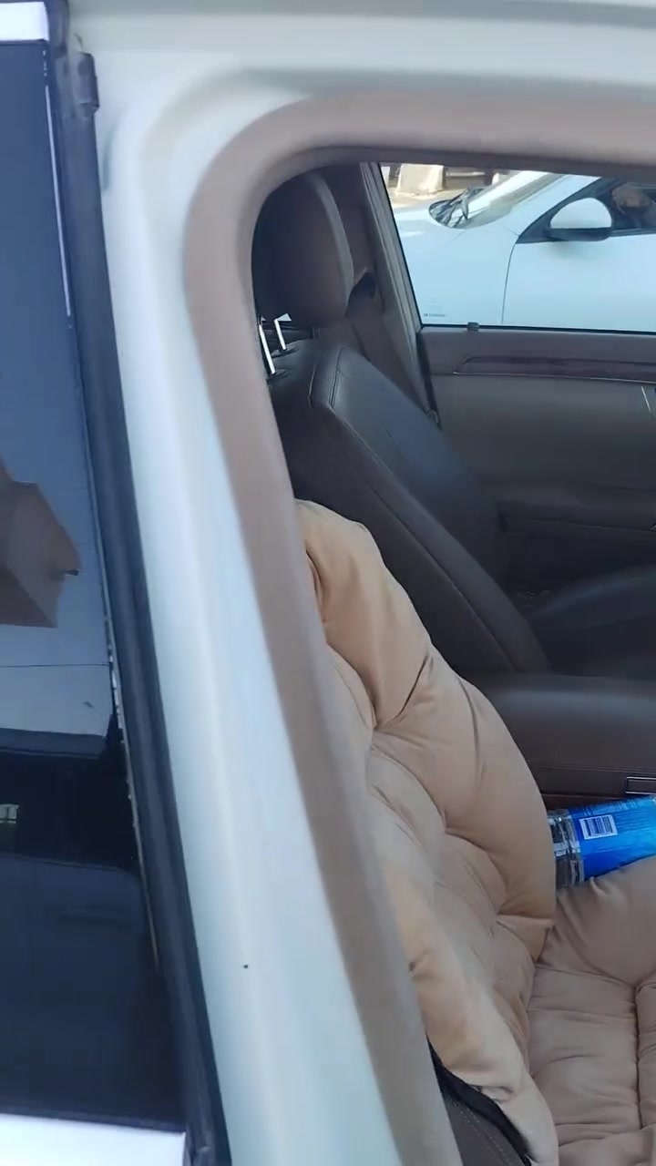 مارسدس ٢٠٠٧ رئاسيه كامله من الجنه الكشف والهزه بدون كصه قطعه وحده فقط تبديل تخم تاير جديد محرك مثل الساعه صدر كله جديد جوبلسات كله جديد تبريد ثلج ترهم بيع وترهم مراوس سعر البيع ١٠٠ باقي بس تدفع كمرك السياره وارد خليجي فول مواصفات


**إذا كنت صاحب هذا الإعلان وتريد حذفه لأي سبب، رجاءا أرسل رسالة إلى الدعم الفني**