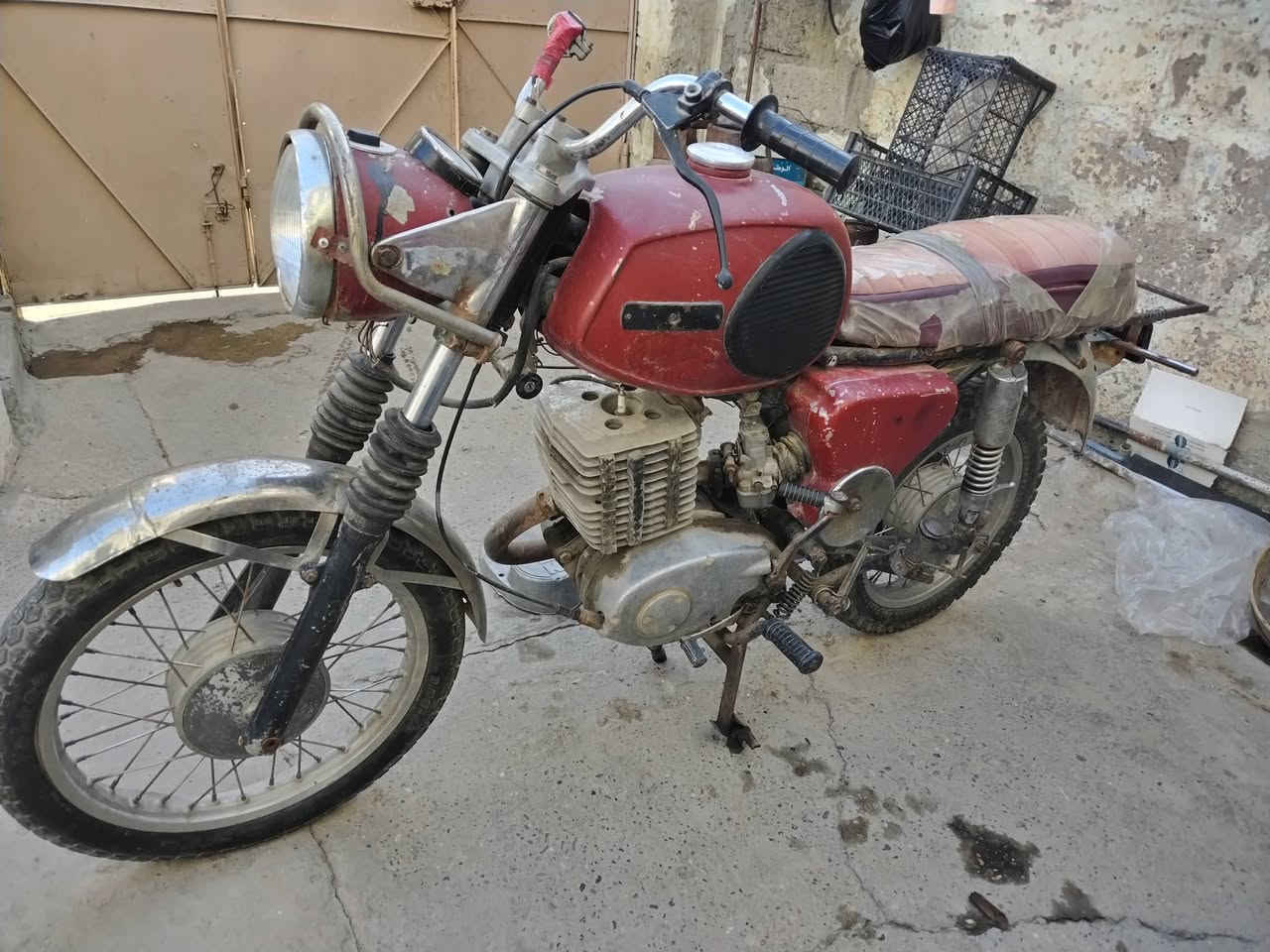 السلام عليكم ماطور MZ81
نضيف اوشغال كلشي مابي او مكينه ناعمه ونضيفه
السعر 550 اوبي مجال التواصل عل رقم *********** مابي واتساب

