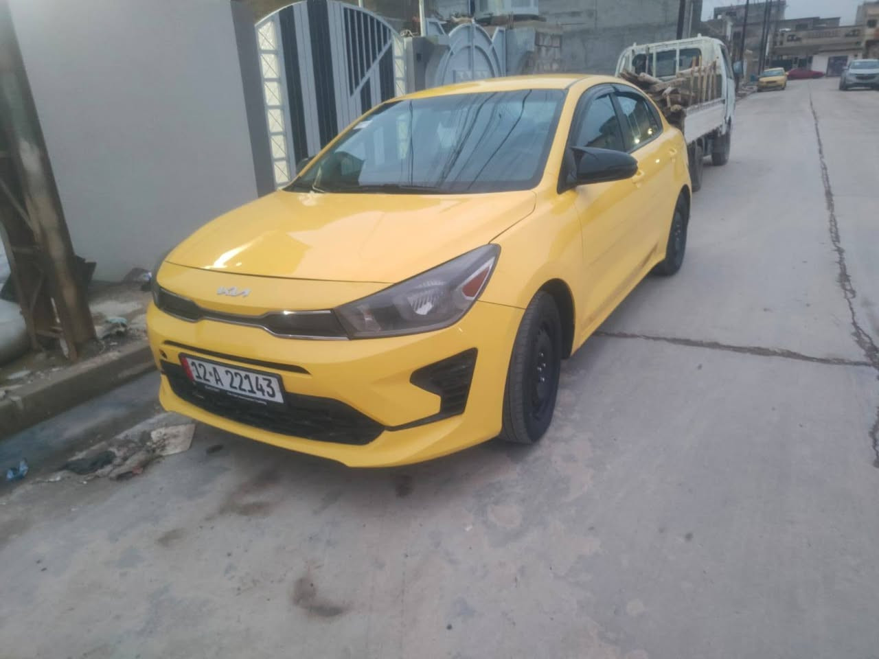 سلام عليكم
كيا ريو مديل 2023 
بسمي+ بيها كابو بانزين+ منضومه غاز رسمي 
ماشي :53الف 
رقم :نينوئ 
سعر (140) + بيها مجال والشراي بي خير ويدلل 
سياره ما مشتغله تكسي امانه 
استفسار اكثر اتصل علئ  الرقم ***********اسيا 
***********كورك 
غير متواجد ع الفيس
