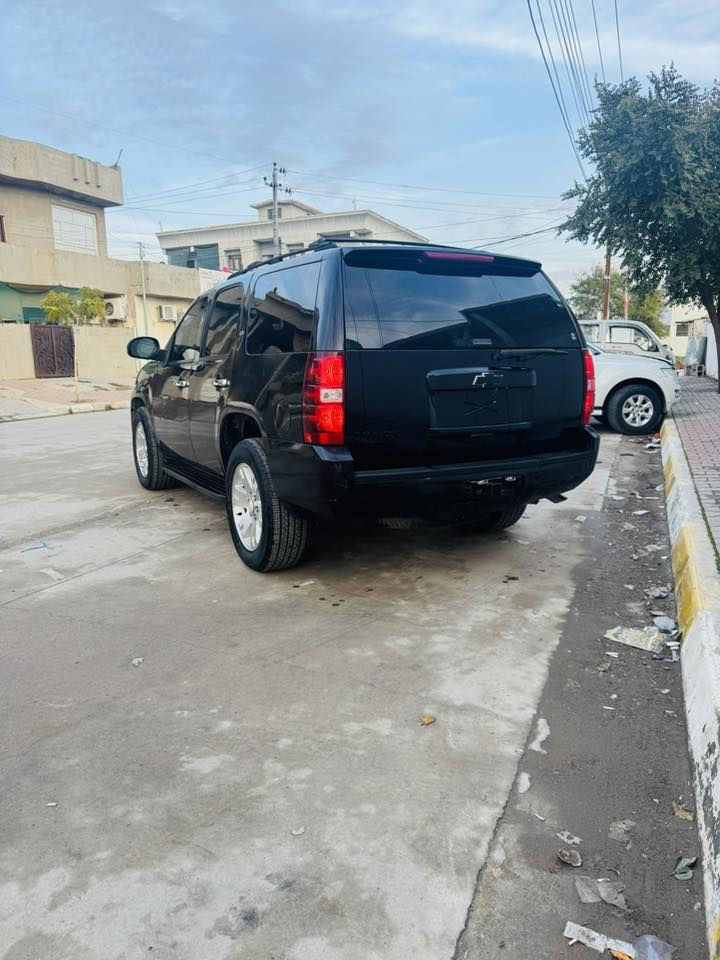 سلام عليكم سياره تاهو موديل 2008 أدوات بدون رقم سياره جاهزه خير من الله تبريد تدفه 
كير شرط 
سياره دواخلها كشرها نضيف 
سعر سياره 65بي مجال 
مكان سياره كركوك 
***********
