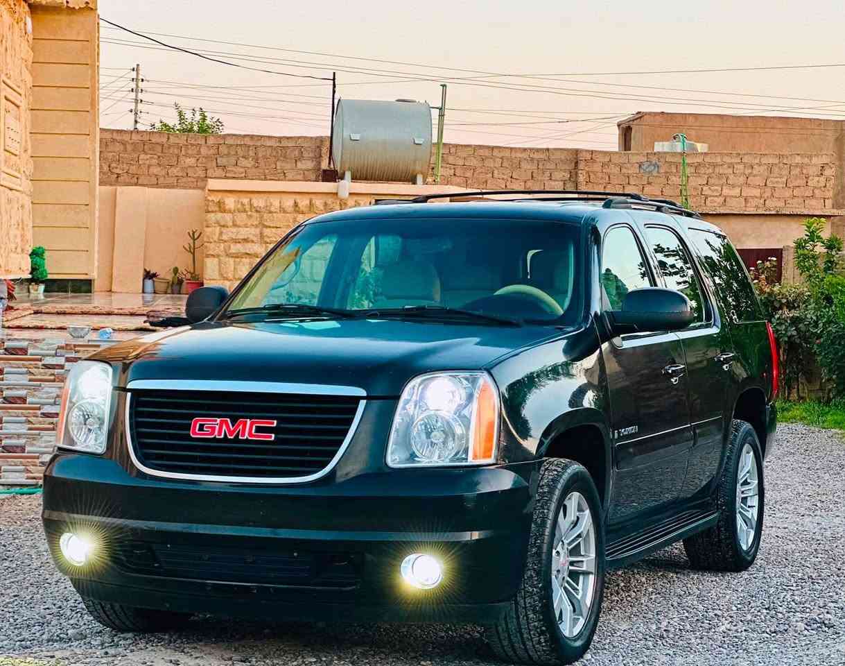 السلام عليكم
للبيع جمسي يوكن 
موديل:2008 
خليجي 
رقم صلاح الدين باسمي 
باقي ع دفع الكمرك واستلام اللوحات 
تسجيل جديد 
هزه جديده 
بدي قصير المرغوب 
محرك :5.3 المرغوب 
تبريد :3قطع  ثلج 
داخل بيجي 
تخم تاير جديد 
محرك وكير شرط 
منظومة زنون شمسي 
7 راكب 
سياره جاهزه من كلشي 

بيع ويرهم مراوس حسب القناعه 
رقم الهاتف:***********
