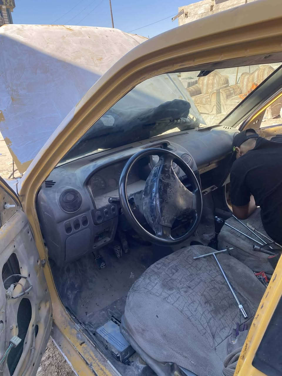 سلام عليكم تفصيخ سايبه بيجو سمند جيلي سي كي وجميع انواع السيارات اليراني والصيني العنوان شهداء البياع قرب جامع الكبيسي ***********
