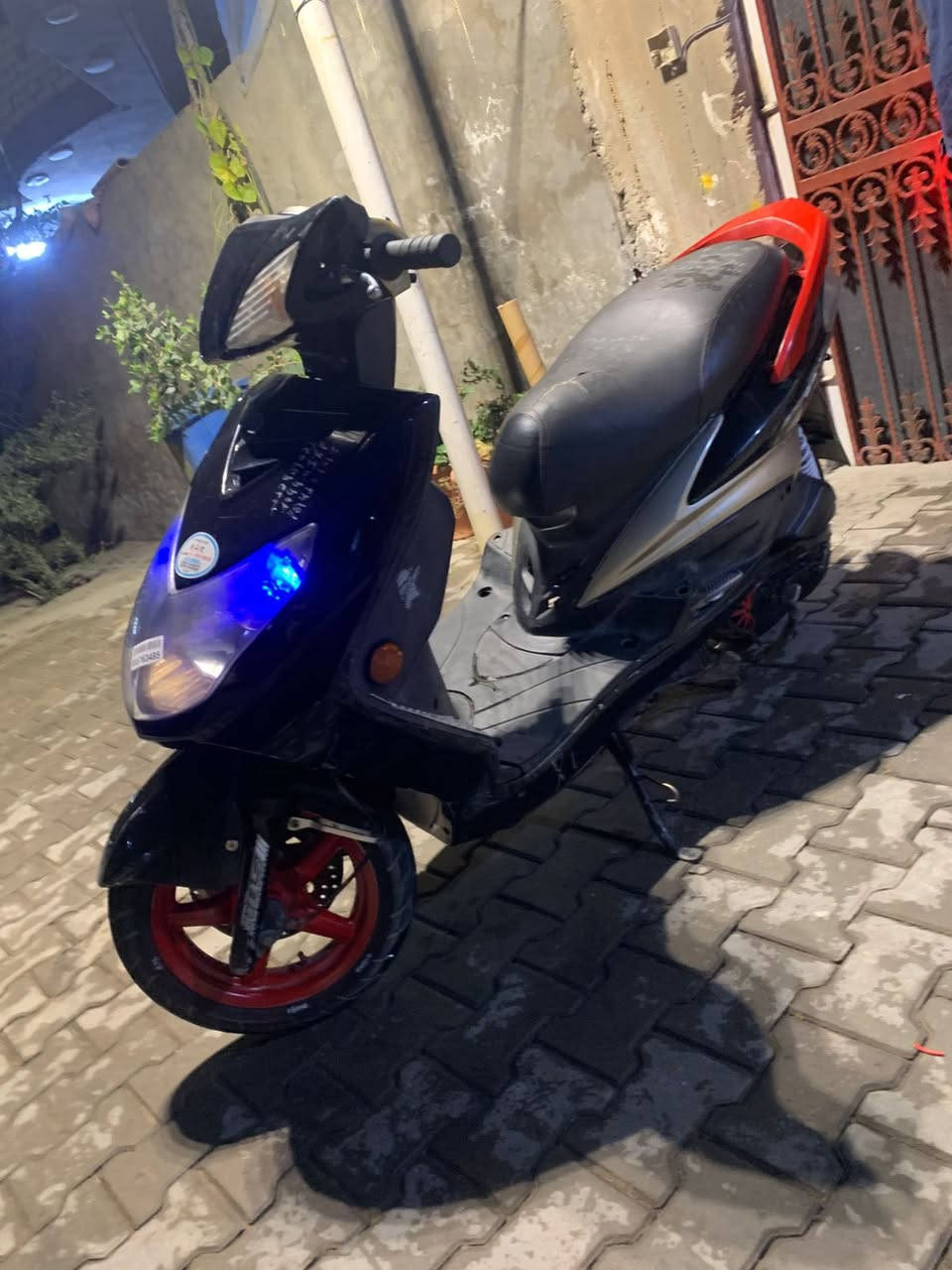 سلام عليكم سكنس فحل كولد ابو الطلاعات نوزل دراجه خير من الله نكره بكل وقت بيه كلج رياضي تشك الكاع بشرط بطناش دراجه كامله اي نقص مابيه ما عده واير كيلو متر و واير بريك بس  دراجه حلوه وناعمه ومرتبه نضيفه الدراجه كلش حلوه بلاديه سعر ٧٠٠وبيه مجال مكاني جكوك استفسار ***********
