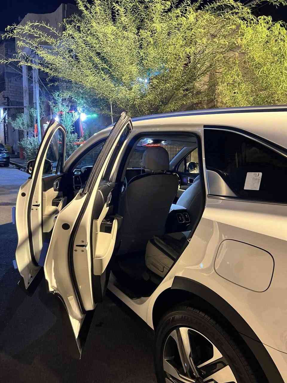 سورنتو 21 خليجي التفاصيل بالصور فول ما عدى ال 360 البصره القبله ***********
