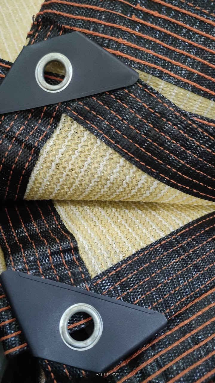 قماش تظليل يستخدم لتوفير الظل والحماية من أشعة الشمس في الأماكن الخارجية .
مصنوع من مواد متينة
سهولة التثبيت والتعليق
يسمح بمرور الهواء لتقليل درجات الحرارة
مناسب للحدائق ، الشرفات ، ومواقف السيارات لتوفير الخصوصية والظل . 
القياس 150 سم × 210 سم
متوفر قطعتين


**إذا كنت صاحب هذا الإعلان وتريد حذفه لأي سبب، رجاءا أرسل رسالة إلى الدعم الفني**