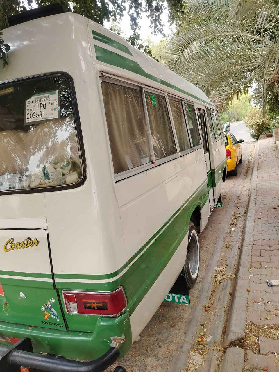 ظكوستر للبيع موديل 1981دفتر بنزين بي منضوما غاز بي السعر 65وبي مجال مكان كركوك ***********
