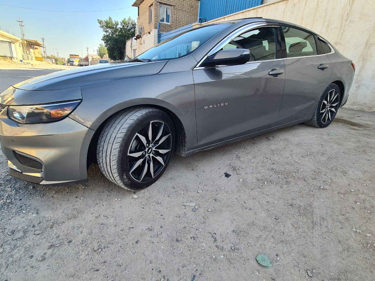 للبيع شوفليت ماليبو LT موديل 2018 لون سمنتي
رقم نجف باسمي
السياره فول مواصفات للاخير
رادار
تشغيل عن بـٍعد
كشنات جلد
كشن كهرباء + ذاكره
سلايد روف
شاشه كبيره
فول بصمه
لايت زنون اصلي
تبريد قطعتين
قياده ذاتيه
تحديد مسار
فول فووول للاخير
السياره نظيفه وجديده بمعنى الكلمه احلى من الصور 
عليه ادامه كامله اي مسج ماعليه 
السياره كلين داخله للعراق وصار بيه بارد بقبق الجنطه شي
كلش بسيط
للاستفسار***********
