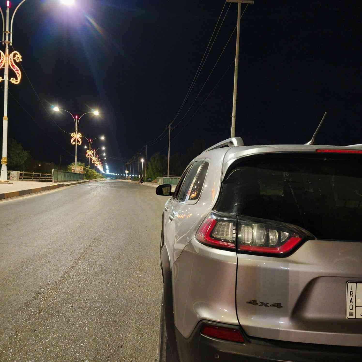 للبيع جيب بزون تريل هوك
***********
