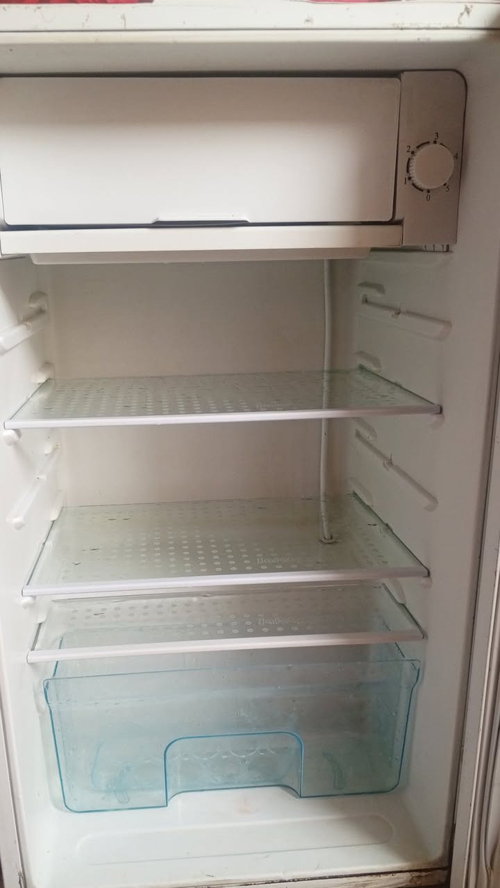 ثلاجة صغيرة للبيع نظيفة شغالة
بسعر 75 الف
مكاني حلة ابو خستاوي


**إذا كنت صاحب هذا الإعلان وتريد حذفه لأي سبب، رجاءا أرسل رسالة إلى الدعم الفني**