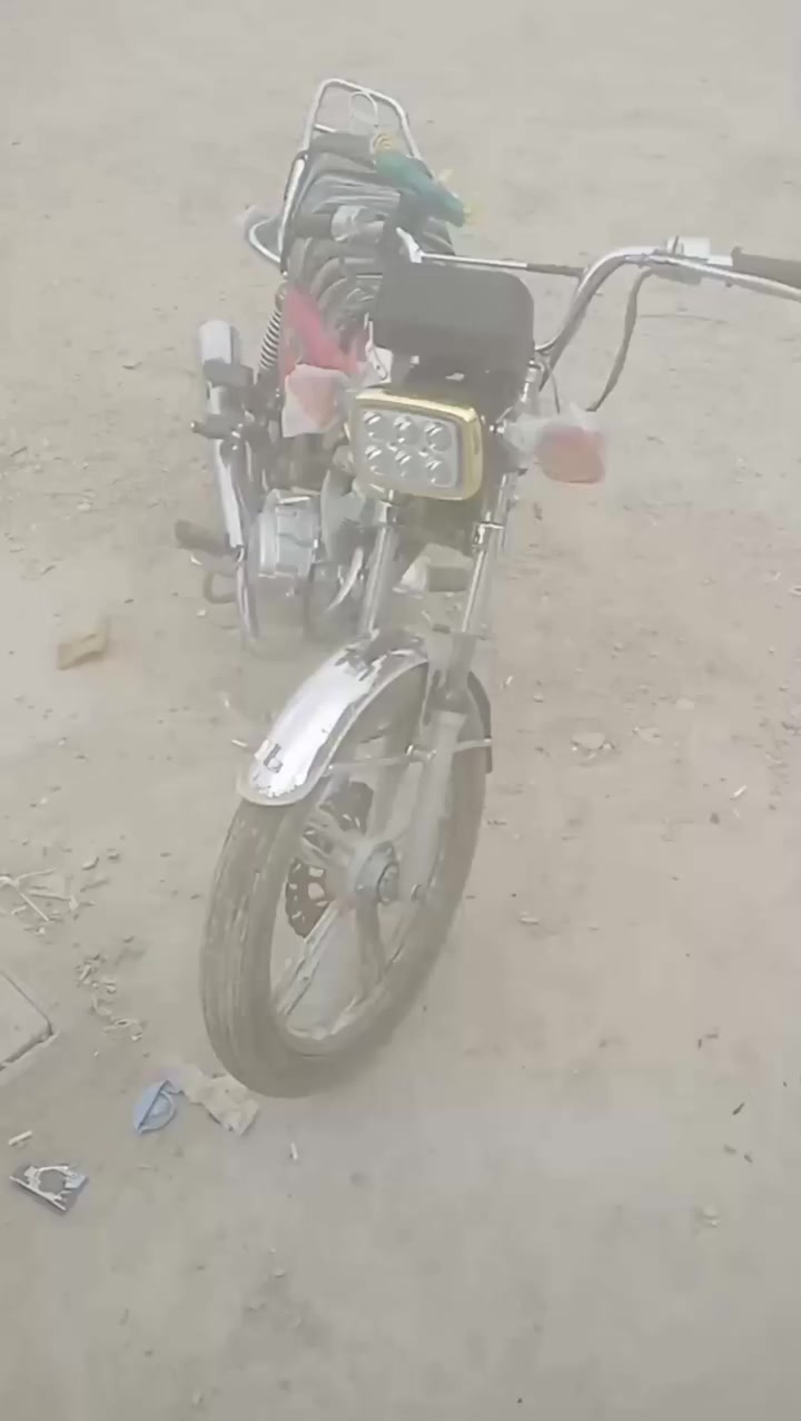 دراجه يراني محرك جديد صار شهر من شاده 2025 شاصي سونك موديل 2023اوراق مكمركه نقص منفيز  سعر 450بيهه مجال مكاني بغداد الامين الثانيه 
***********متوفر واتساب وتصال
