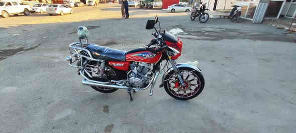 السلام عليكم بارت للبيع أو المراوس بقفاز موديل 23 شرط نضافه فول السعر 850.
*********** تصل المكان كياره
