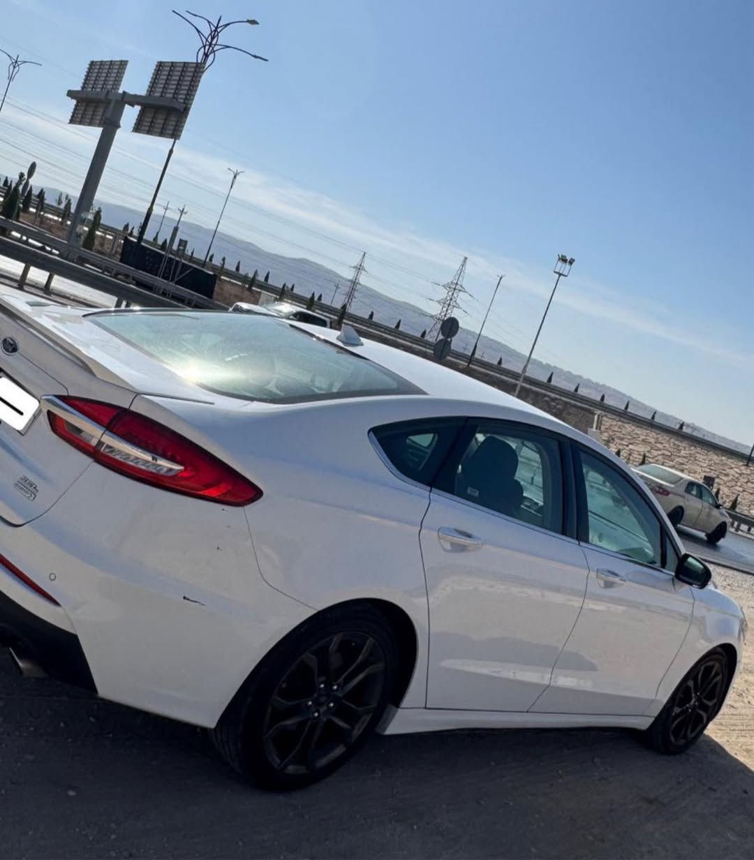 2020 Ford Fusion Sel
مواسەفات ئێس ئی ئێل  کوشن جلد
کوشن گەرم و خەزن و سوکان هیتەر
ئۆتۆ ستارت ستۆپ و ڕادار و ئۆتۆ ستۆپ
خەتی جادە و تەحدید سورعە و زۆری دیکە
مەکینەی ١.٥ تۆڕبۆ ئیقتیسادی و بەقوەت
گێڕ و مەکینە بەشەرت لەسەر دەقی شەریکە
  تەنها بۆنیت سوغە بەبێ داخیلی بەبێ ئێرباگ
سەیارەکە زۆر جوان و خاوێنە لەسەر دەقی شەریکەیە

 شوێن هەولێر ***********
