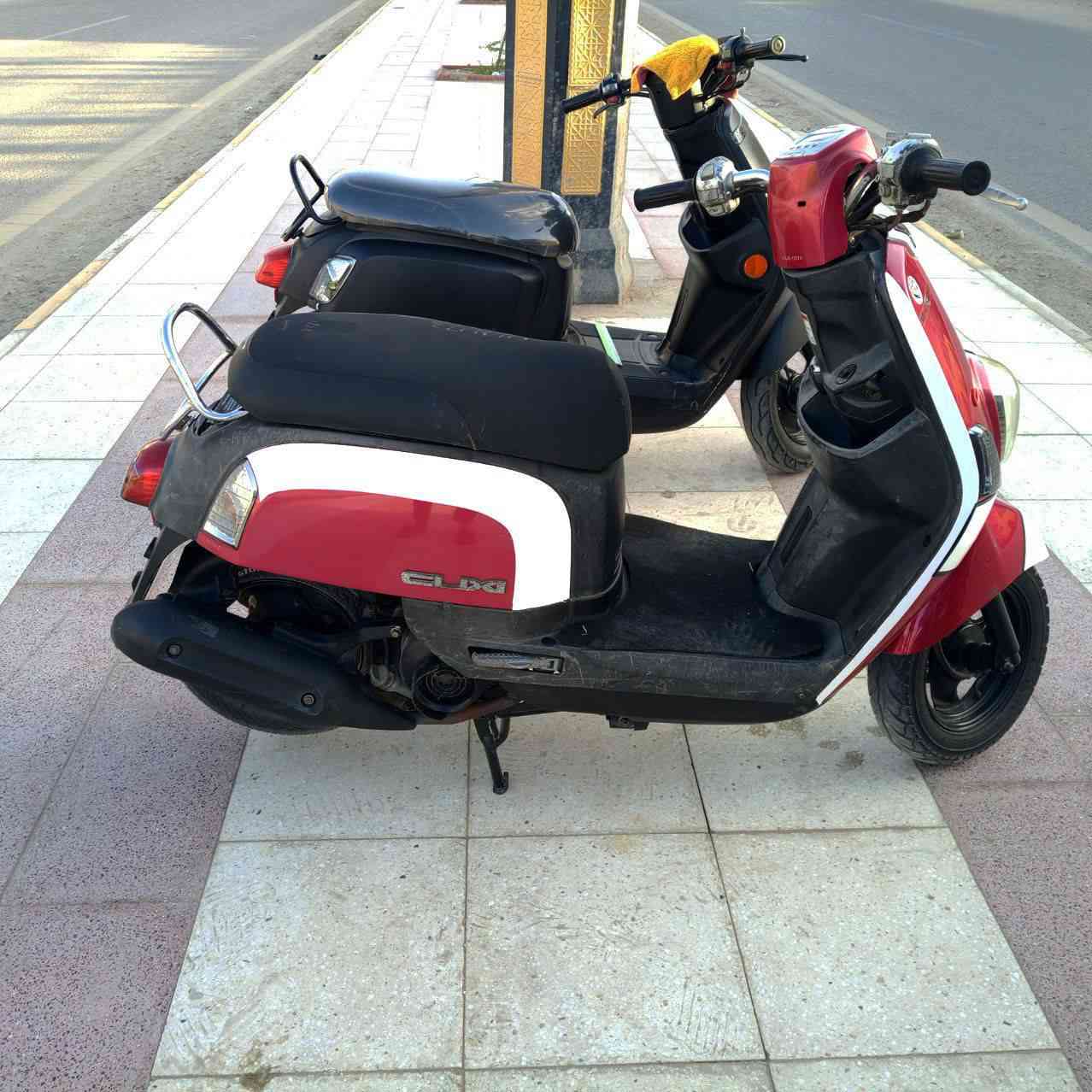 السعر 1250
كفاله عامه 
موديل 2009 ماشيه فقط 28الف
***********
