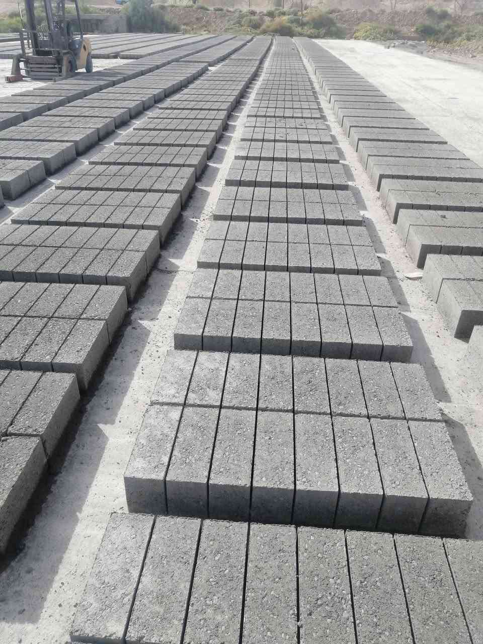 السلام عليكم 
يتوفر لدينا كافة انواع المواد الانشائيه بالقسط المريح عن طريق منصة اقساطي فقط لحاملي ماستر كارد مصرف الرافدين حصرا 
بلوك 
حديد 
سمنت 
رمل 
حصو 
جص
سيراميك
سقوف 
الشرقاط مدخل السوق للاستفسار الاتصال على الرقم التالي 
***********
